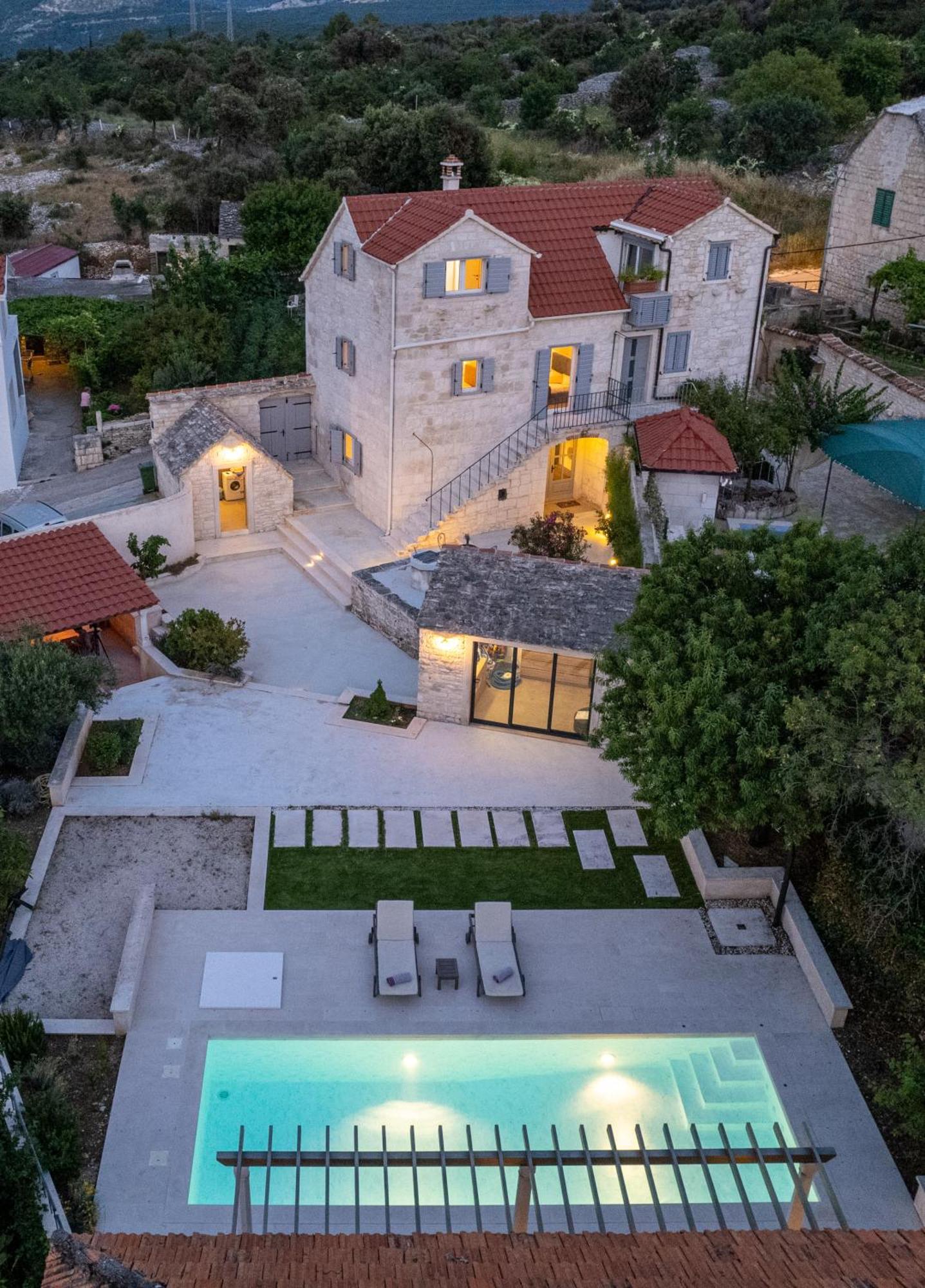 Villa Komelo Škrip Extérieur photo
